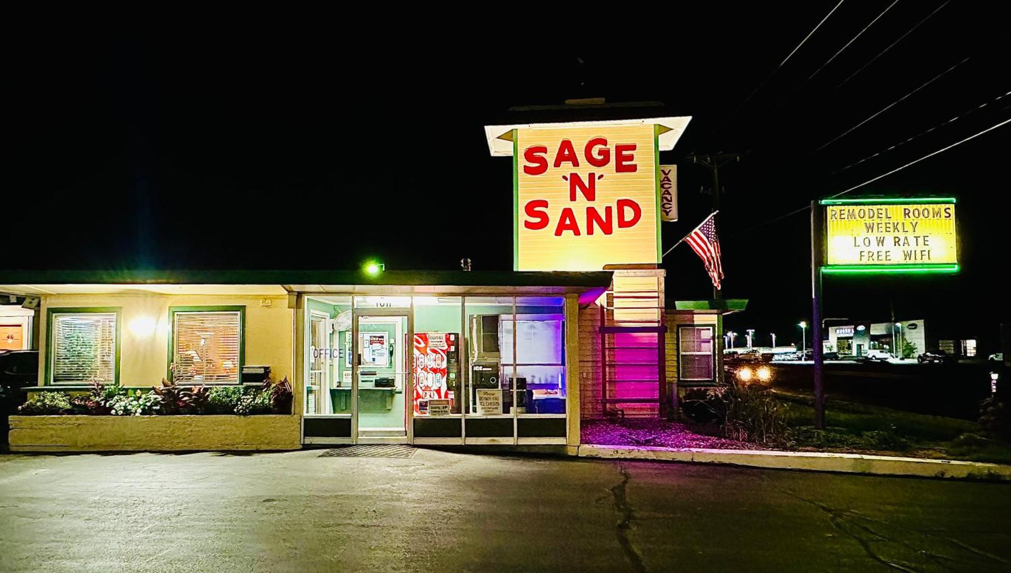 Sage N Sand Motel Moses Lake Exterior photo